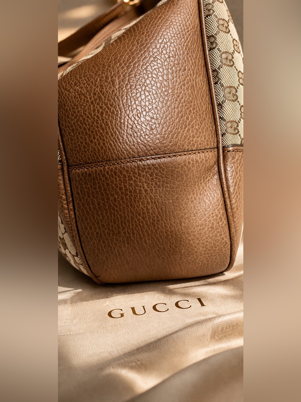 Designer Set:
Jimmy Choo Cinch L Bucket Bag + Gucci GG Monogram Hobo size M - Picture 15 of 17